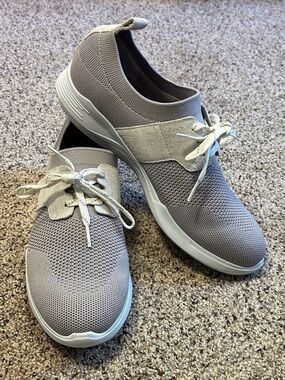 Munro Sandi Knit Pull On Sneakers, a gray/dusty Lilac Color, Womens size 8